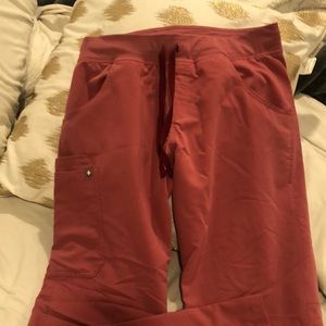 FIGS Kade pants in mauve